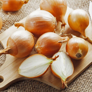 Kitchen Tips: How to Keep Eyes from Watering When Cutting Onions and How to Reuse Vegetable Water Image
